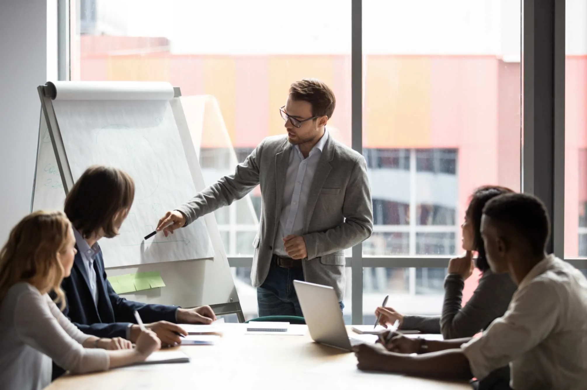 Brief là những yêu cầu khách hàng gửi đến đơn vị thực hiện dịch vụ